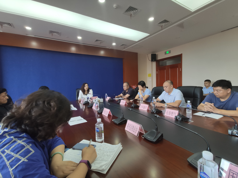 6.创世红海物业受邀参与座谈会.jpg