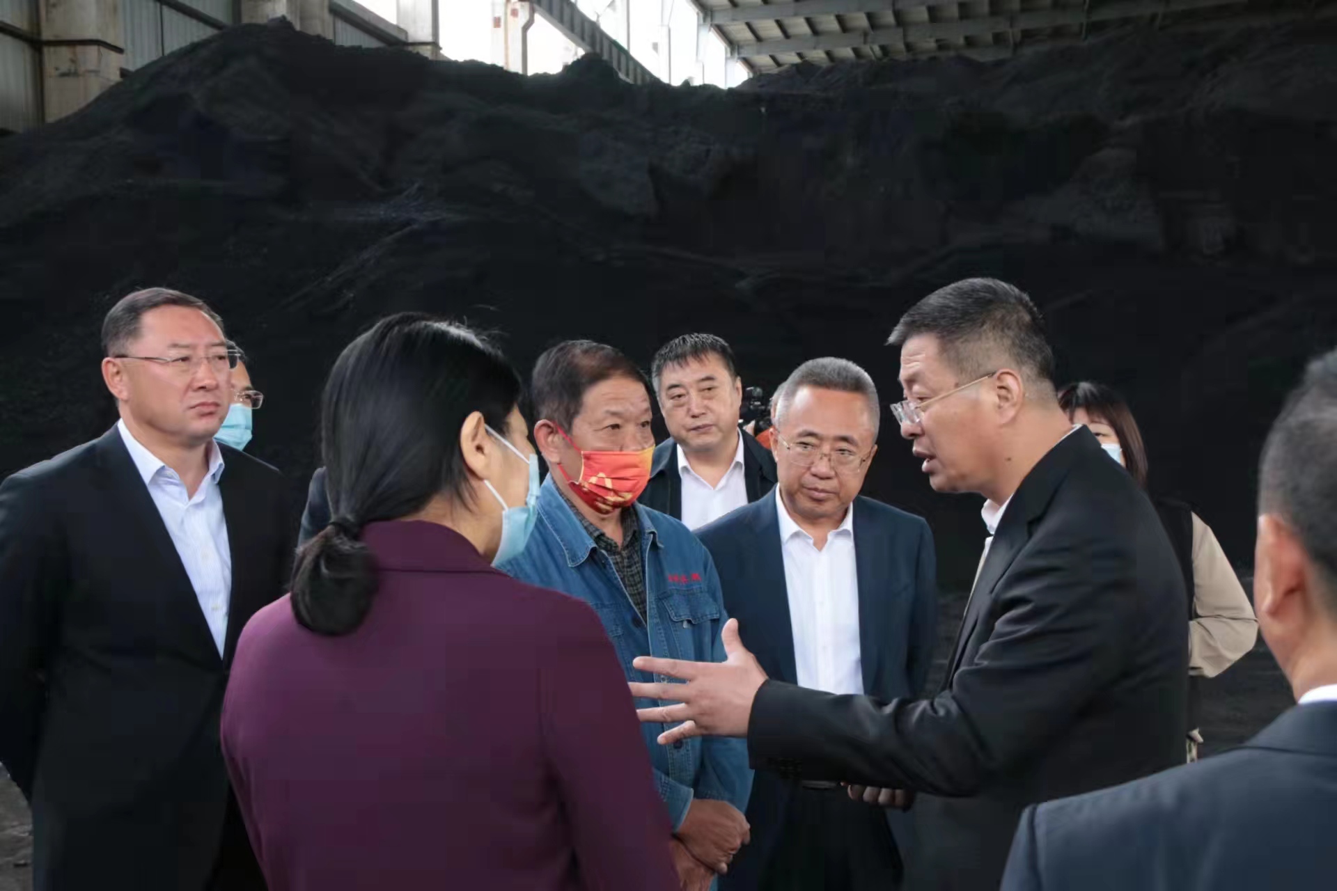 17 王子联市长领导创世红海供热集团供暖工作 2021.9.30.jpg