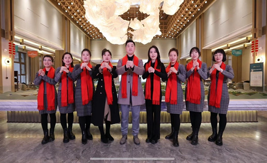 3.南山总公司新年团拜视频录造现场_副本.jpg
