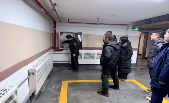 4.净月区有关部门组成消防安全查抄组对创世红海净月府进行高层消防查抄_副本.jpg 4.净月区有关部门组成消防安全查抄组对创世红海净月府进行高层消防查抄_副本.jpg