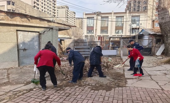 5.物业总公司敦化项目组织工作人员走进无物业幼区发展大排除活动_副本.jpg 5.物业总公司敦化项目组织工作人员走进无物业幼区发展大排除活动_副本.jpg